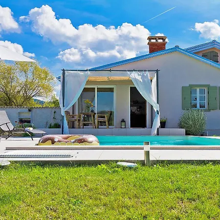 Ravan By Interhome *